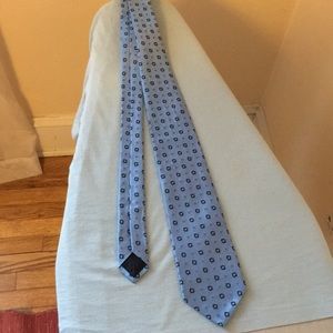 Geometric patterned Brooks Brothers Tie